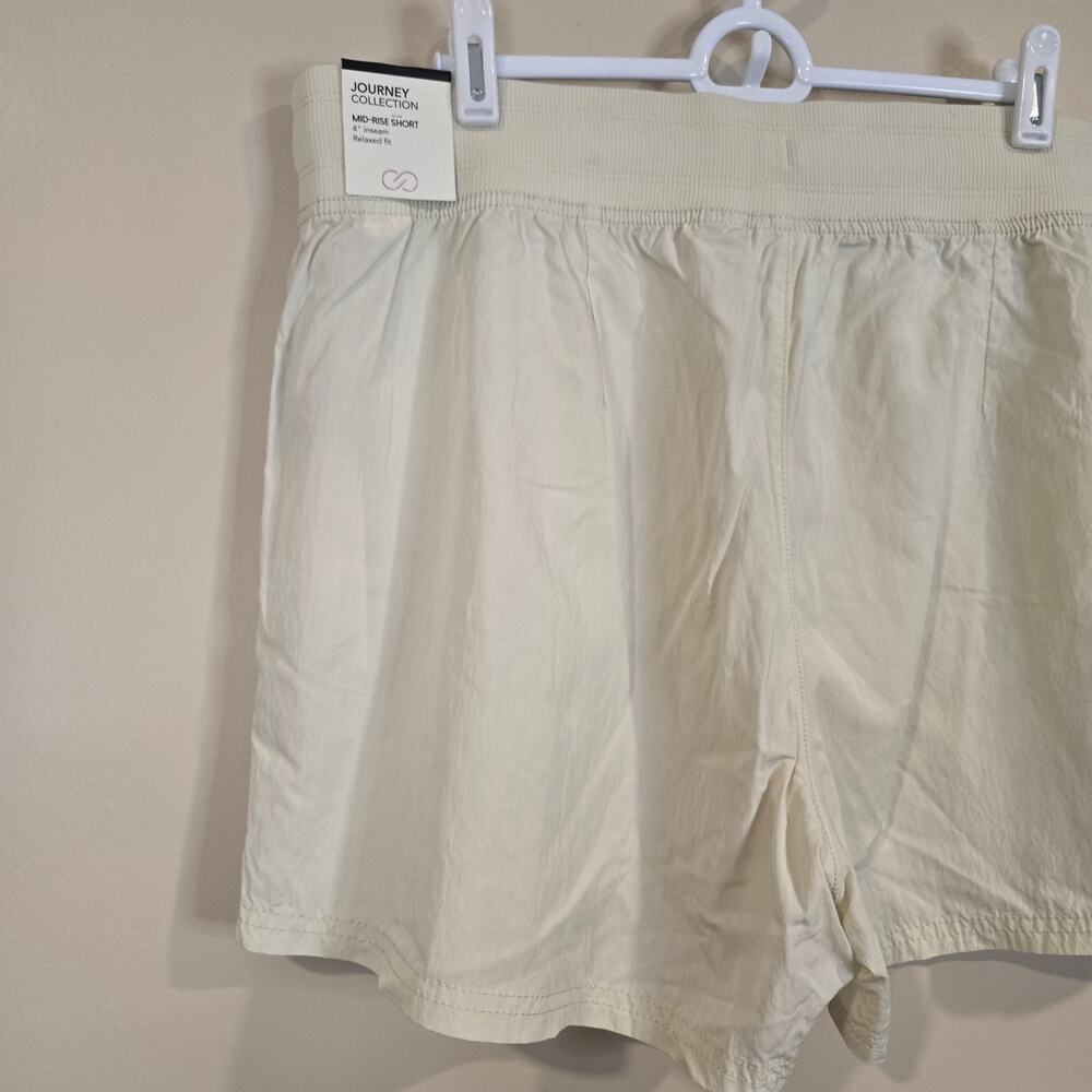 NWT NEW Women's Calia Journey Collection Mid-Rise Short | Size XL - Picture 6 of 9